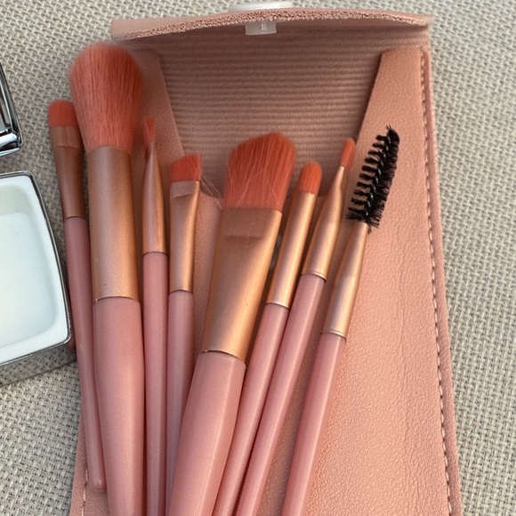 Travel accessories bundle - Picture 4 of 4